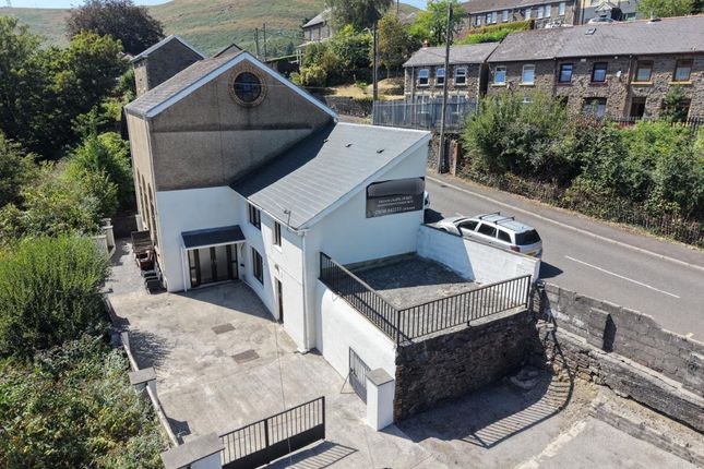 Ty Newydd, Llewellyn Street, Bridgend photo 2