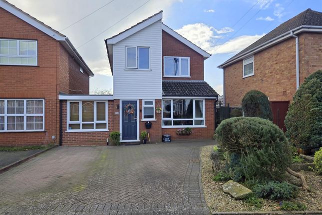 4-bed house on 14, Pembroke Way, Stourport-On-Severn, £310,000