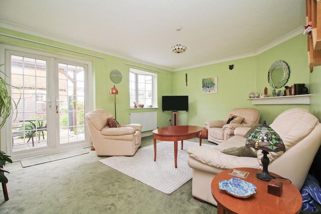 23, Newlands Drive, Deal photo 2