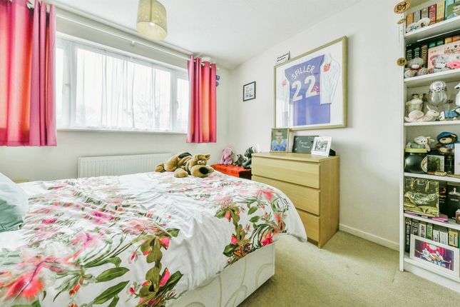 Terraced house for sale in Ascot Crescent, Martinswood, Stevenage