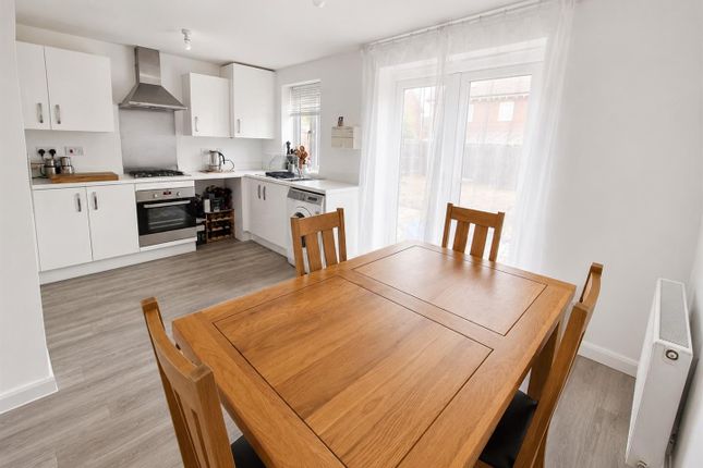 27, Edith Avenue, Bedford photo 3