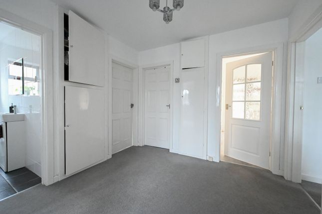 1, Strode Gardens, Ringwood photo 4