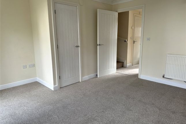 21, Blacksmith Close, Taunton photo 3