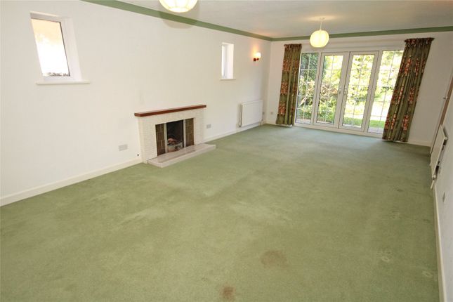 16, Sky End Lane, Lymington photo 3