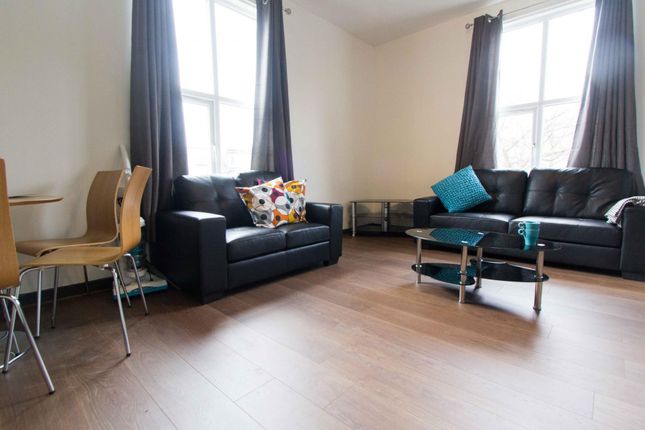 Thumbnail Flat to rent in Hyde Park Terrace, Leeds