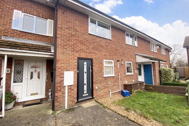 Thumbnail Terraced house to rent in Petersham Close, Newport Pagnell