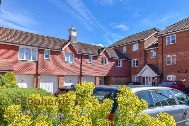 Thumbnail Flat for sale in Vancouver Road, Broxbourne