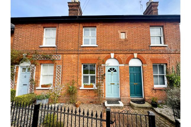 Terraced house for sale in Chipstead Lane, Sevenoaks