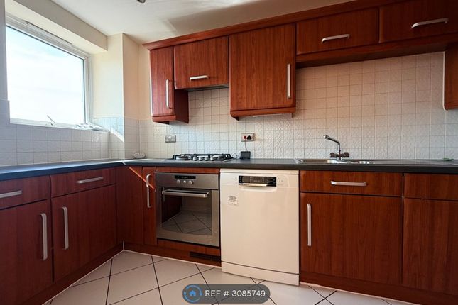 Sparkes Close, Bromley photo 2