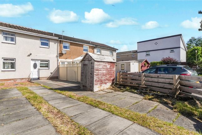 32, Eastermains, Glasgow photo 4
