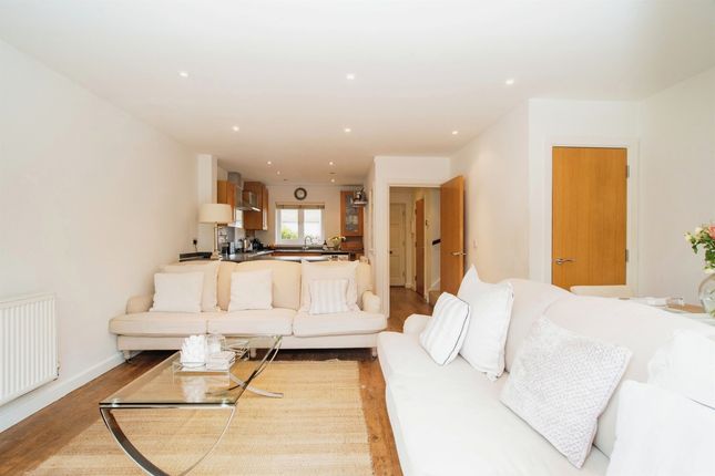 Town house for sale in Hugo Close, Watford