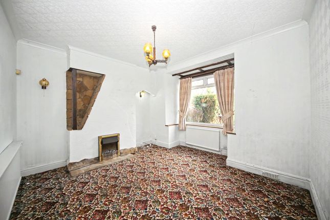 10, Fairmount Avenue, Bolton photo 3