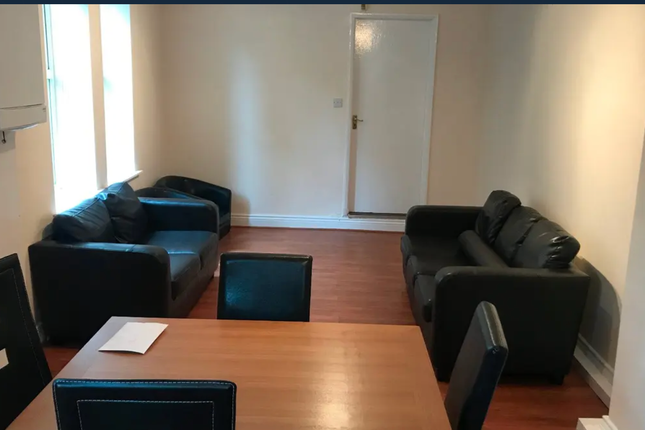 5-bed terraced on Fern Avenue, Newcastle upon Tyne, £3,900/mo