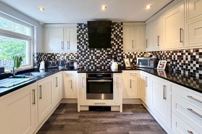 32, Town Hill, West Malling photo 3