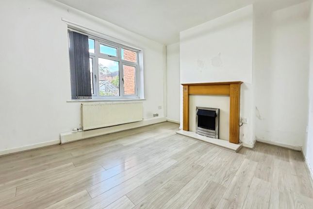 49, Irlam Avenue, Manchester photo 4