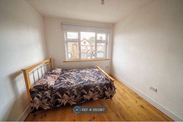 Ladbroke Road, Enfield photo 2