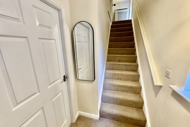 18, Cain Terrace, Durham photo 2