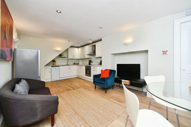 Flat 2, 69, Marine Parade, Brighton photo 2