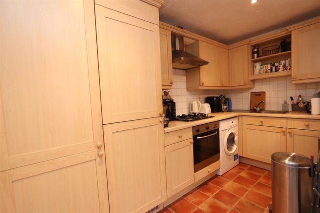 Flat for sale in Swallow Court, Gresham Close, Brentwood