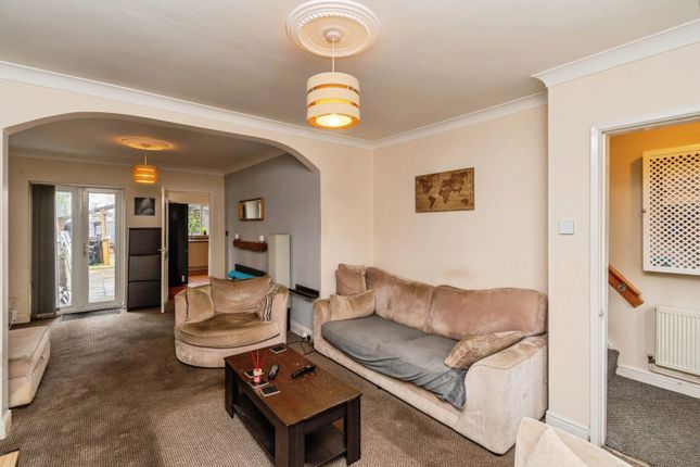 118, Longford Road, Staffordshire photo 3