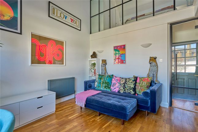 18, Independent Place, London photo 2