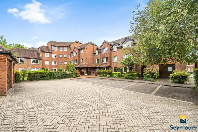 30, Denehyrst Court, Surrey photo 2