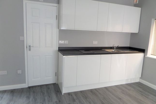 497b, Staines Road, Feltham photo 2