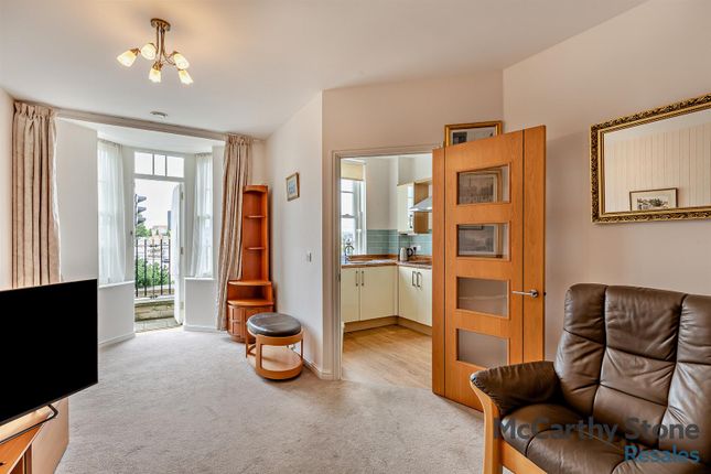 3 Harbour Lights Court, North Quay, Weymouth photo 4