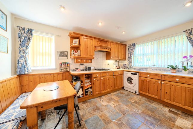1, Alwoodley Chase, Leeds photo 3