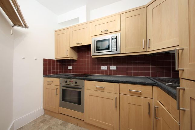 Flat to rent in The Park, London