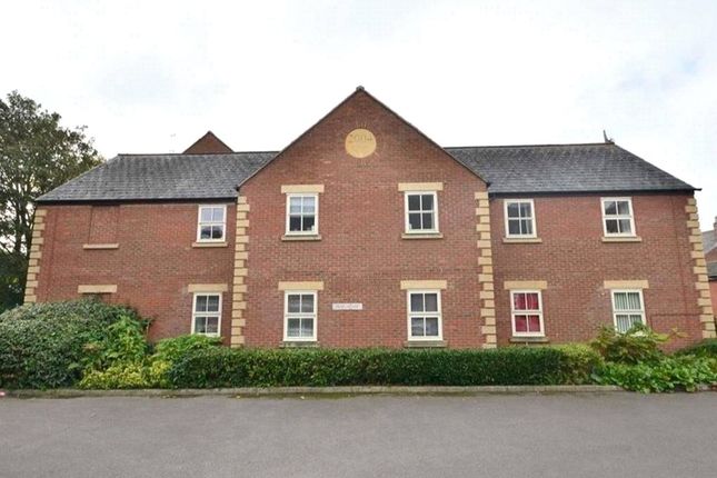 Thumbnail Flat for sale in Farm Street, Gloucester, Gloucestershire