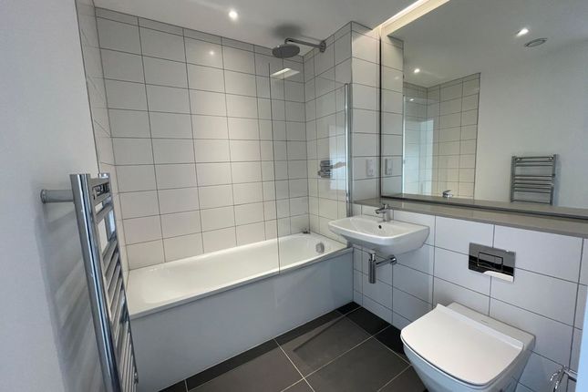 Apartment 1202, 56 Bury Street, Salford photo 4