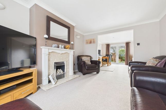 87, Rectory Farm Road, Lancing photo 3