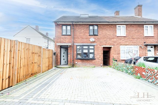 Thumbnail End terrace house for sale in Amersham Road, Romford