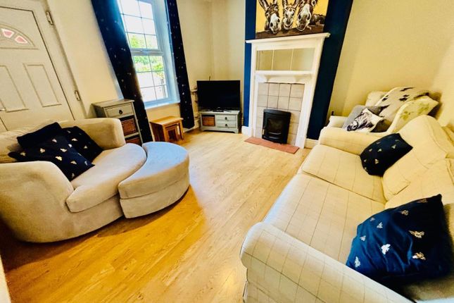 2 Manor Farm Cottages, Main Street, Brampton photo 3