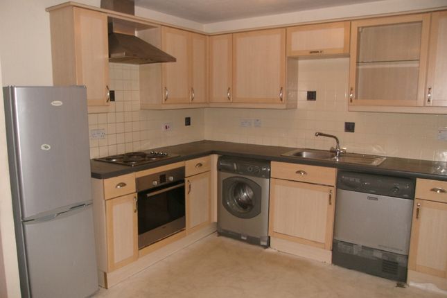 Flat for sale in Hirst Crescent, Wembley