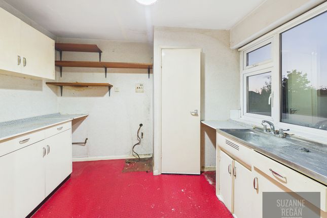 24 Broadmead Court, Coventry photo 3