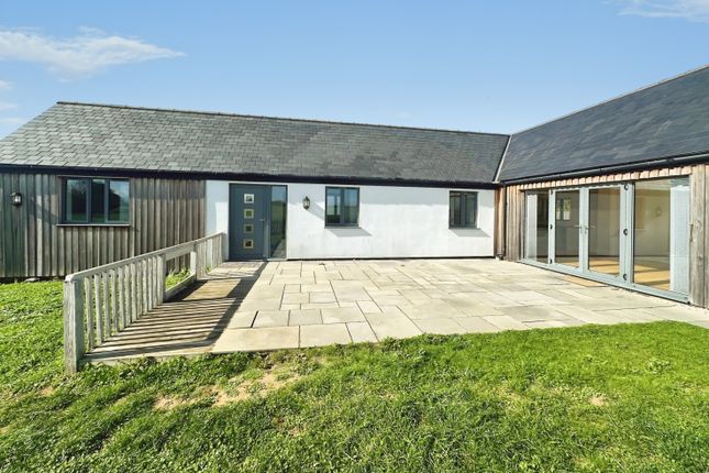 3-bed bungalow on Snow Barn, Huntingdon, £1,600/mo