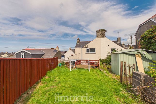 7 Wallis Street, Fishguard photo 3