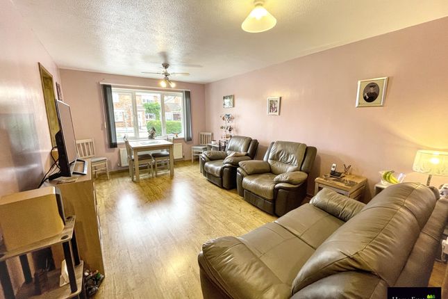 Evergreen Drive, Hull photo 2