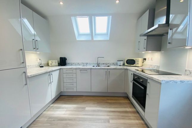 Flat 4, 5-7 Concorde Road, Maidstone photo 4