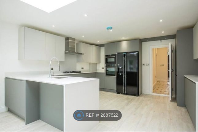 Hertford Road, East Finchley, London photo 4