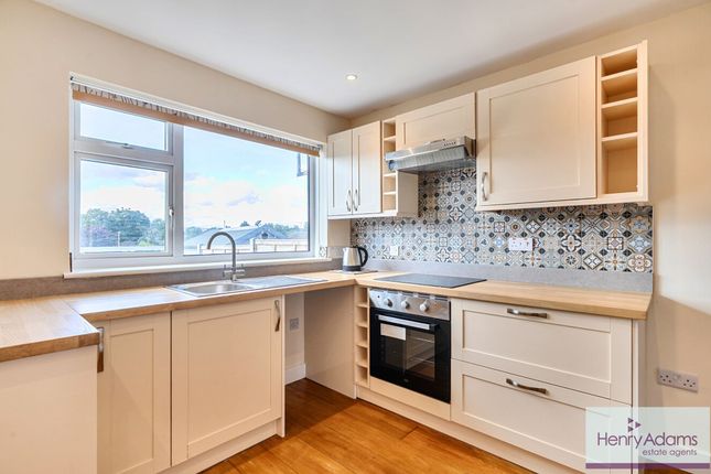 50 First Avenue, Waterlooville photo 4