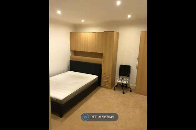 Room To Rent In Altwood Road Maidenhead Sl6 Zoopla
