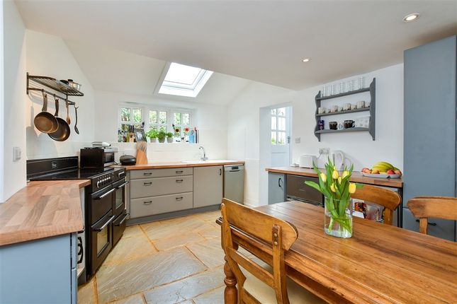 Church Place, Pulborough photo 4