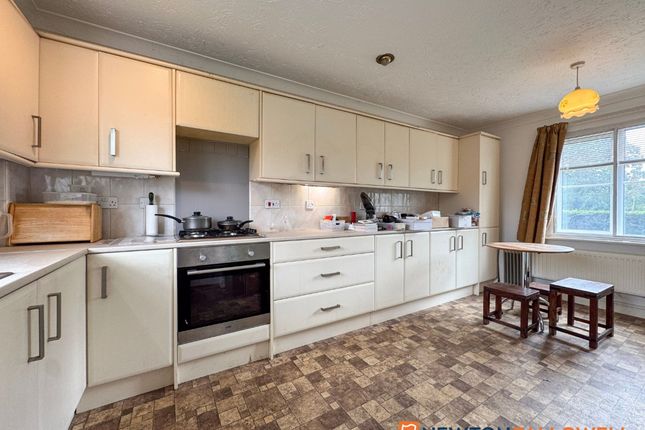 12 Henton Close, Newark photo 2