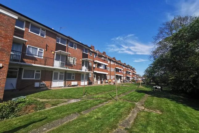 Flat for sale in Beverley Drive, Edgware