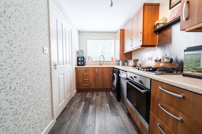 45 Clarke Crescent, Leicester photo 4