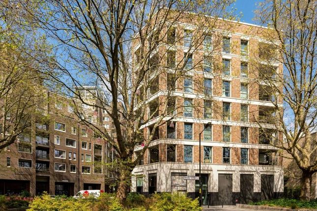 Flat to rent in Wansley Street, Elephant &amp; Castle