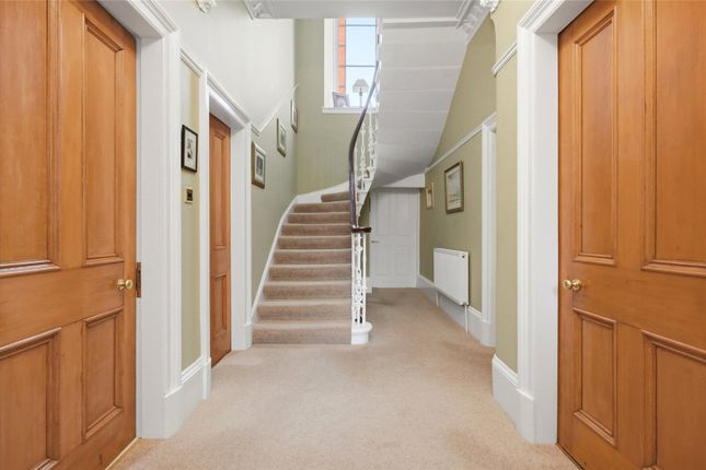 Minerva Lodge, Lenzie photo 3